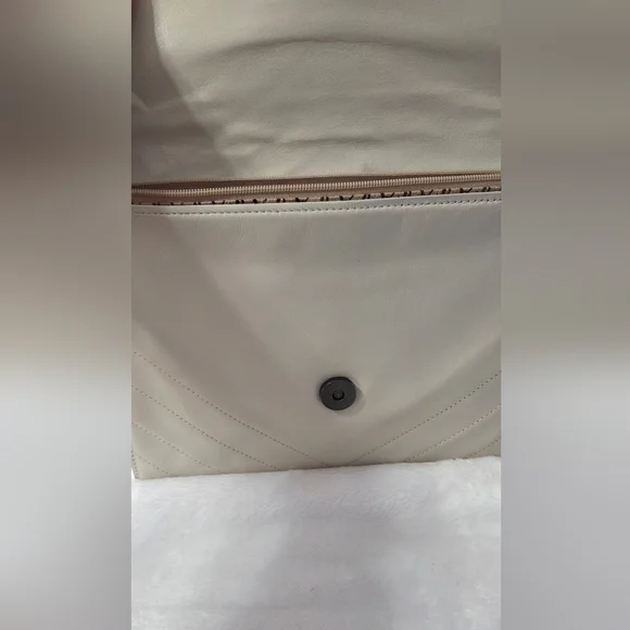 YSL Yves Saint Laurent Leather clutch/w Crossbody Strap-Authentic - Picture 7 of 12